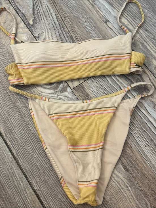 Billabong Other - Billabong Yellow and Cream Striped Ribbed Bikini